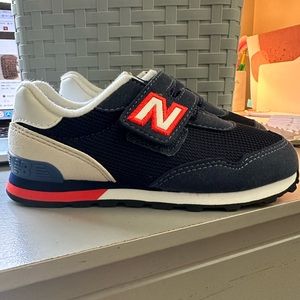Toddler Boy New Balance Velcro Sneaker Sz 10 NEW